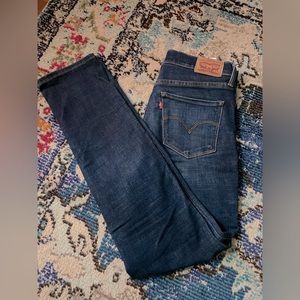 Levi’s shaping slim bootcut jeans